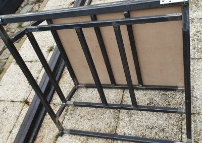 Soudure de l armature de la table tactile